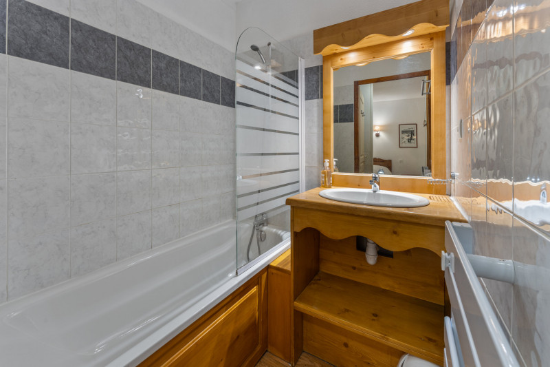 LocationAppartementLesOrres_AgenceDesOrres_MZ2302 LocationAppartementLesOrres_AgenceDesOrres_MZ2302