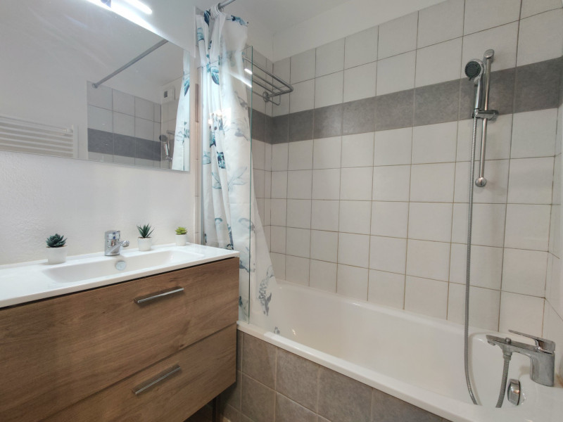 LocationAppartementLesOrres_AgenceDesOrres_BMB101 LocationAppartementLesOrres_AgenceDesOrres_BMB101