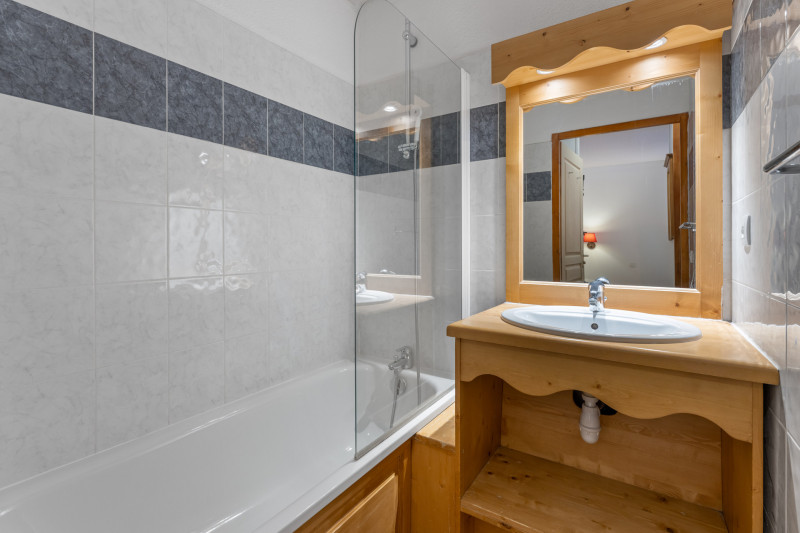 LocationAppartementLesOrres_AgenceDesOrres_MBC901 LocationAppartementLesOrres_AgenceDesOrres_MBC901