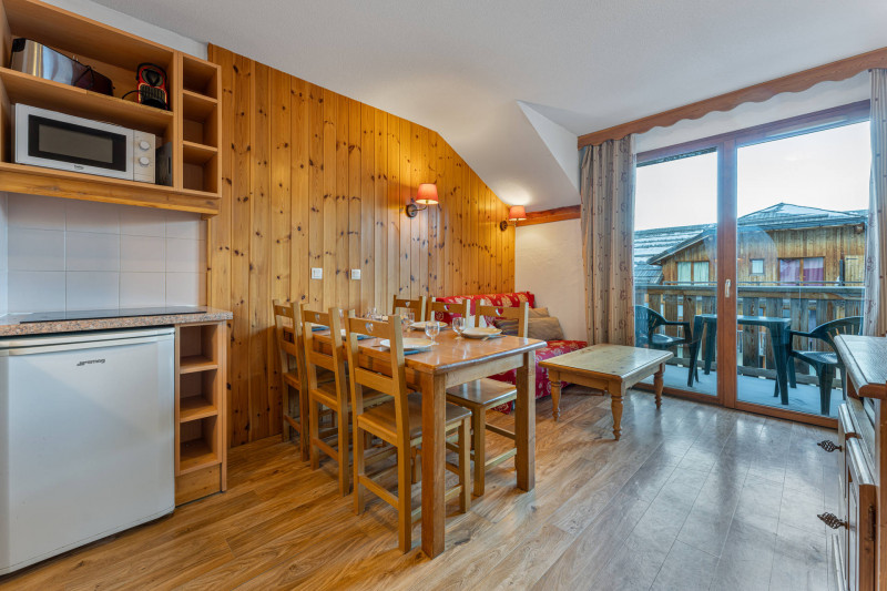 LocationAppartementLesOrres_AgenceDesOrres_MBA301 LocationAppartementLesOrres_AgenceDesOrres_MBA301