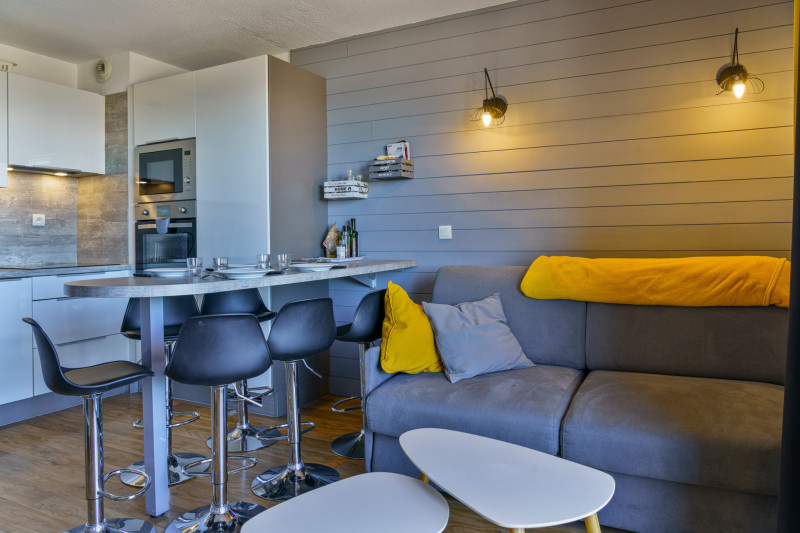 LocationAppartementLesOrres_AgenceDesOrres_MZ2213 LocationAppartementLesOrres_AgenceDesOrres_MZ2213