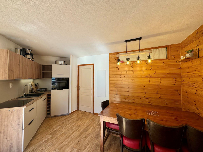 LocationAppartementLesOrres_AgenceDesOrres_MZ2117 LocationAppartementLesOrres_AgenceDesOrres_MZ2117