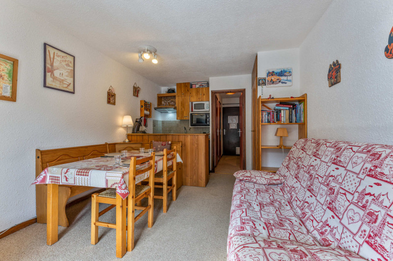 LocationAppartementLesOrres_AgenceDesOrres_CAI502 LocationAppartementLesOrres_AgenceDesOrres_CAI502