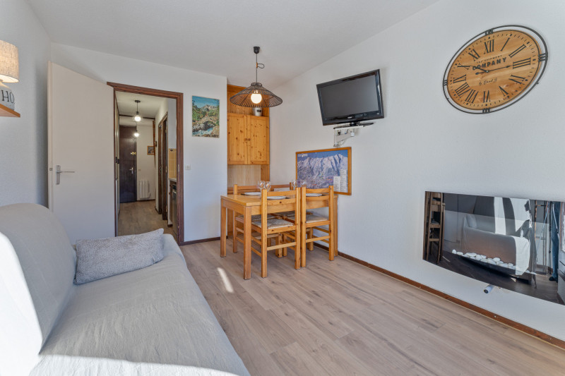 LocationAppartementLesOrres_AgenceDesOrres_GRA62 LocationAppartementLesOrres_AgenceDesOrres_GRA62