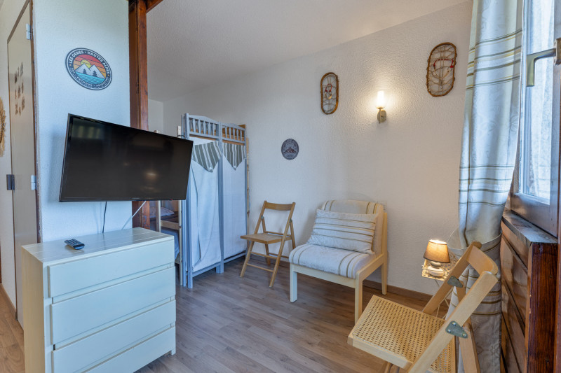 LocationAppartementLesOrres_AgenceDesOrres_B702 LocationAppartementLesOrres_AgenceDesOrres_B702