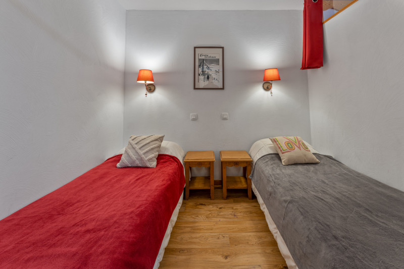 LocationAppartementLesOrres_AgenceDesOrres_MBC403 LocationAppartementLesOrres_AgenceDesOrres_MBC403