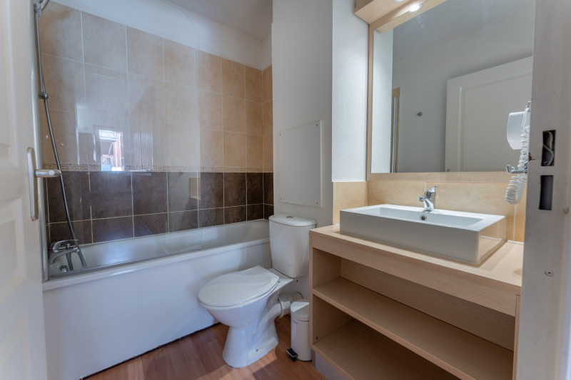 LocationAppartementLesOrres_AgenceDesOrres_TSO1112 LocationAppartementLesOrres_AgenceDesOrres_TSO1112