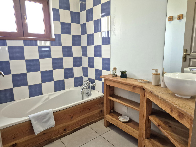 chalet-le-sereis-salle-de-bain-9957864